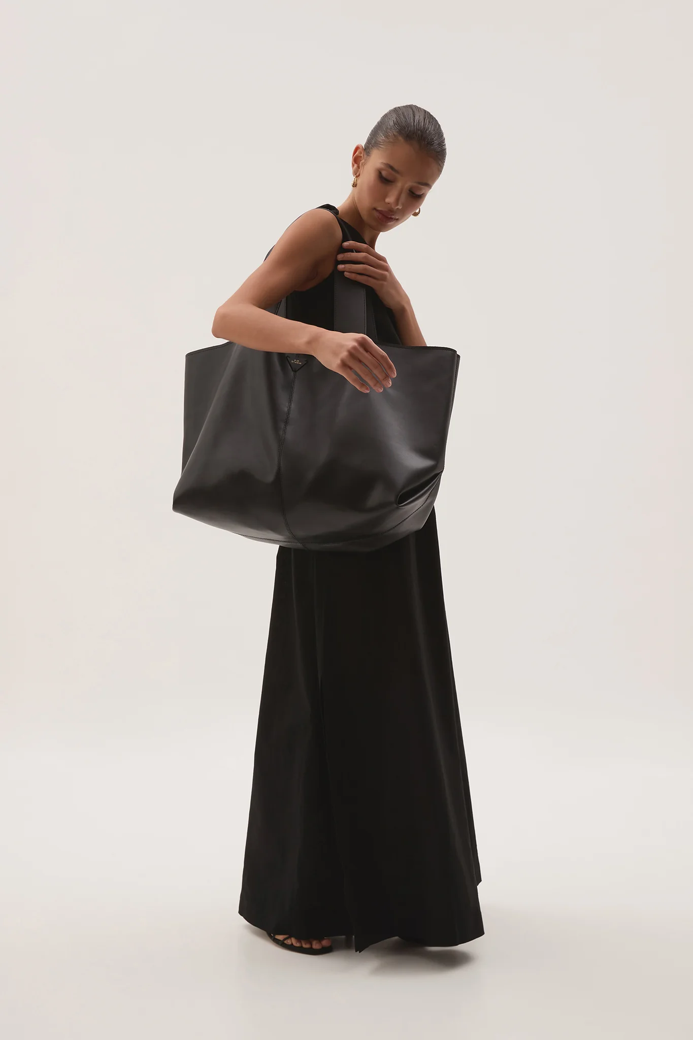 Synergy Leather Tote 6 Synergy Leather Tote