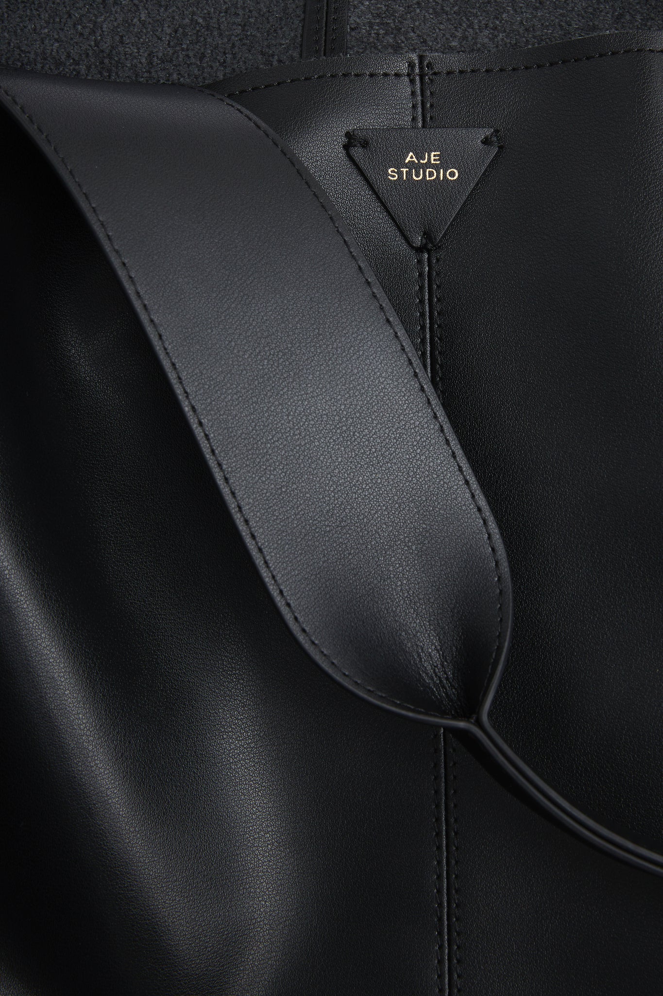 Synergy Leather Tote 8 Synergy Leather Tote